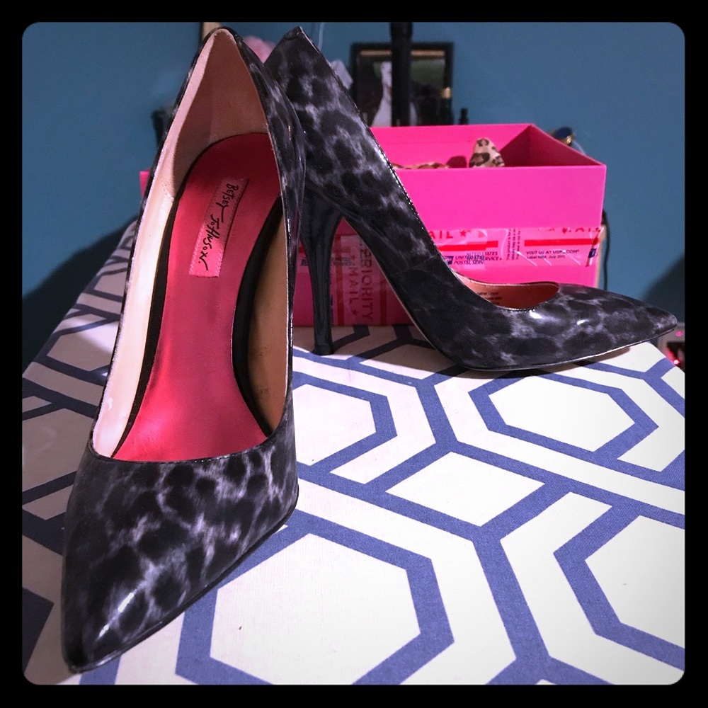 Betsy Johnson animal print heels